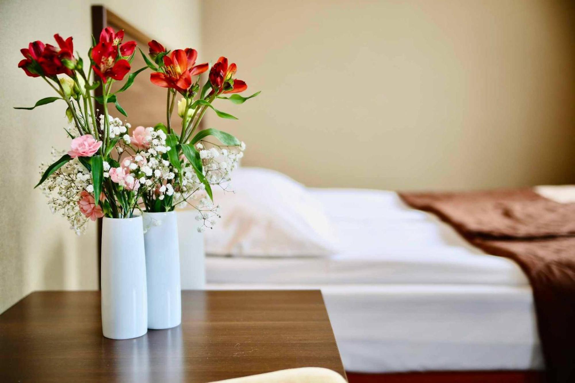 Hotel Teczowy Mlyn Kielce Ngoại thất bức ảnh