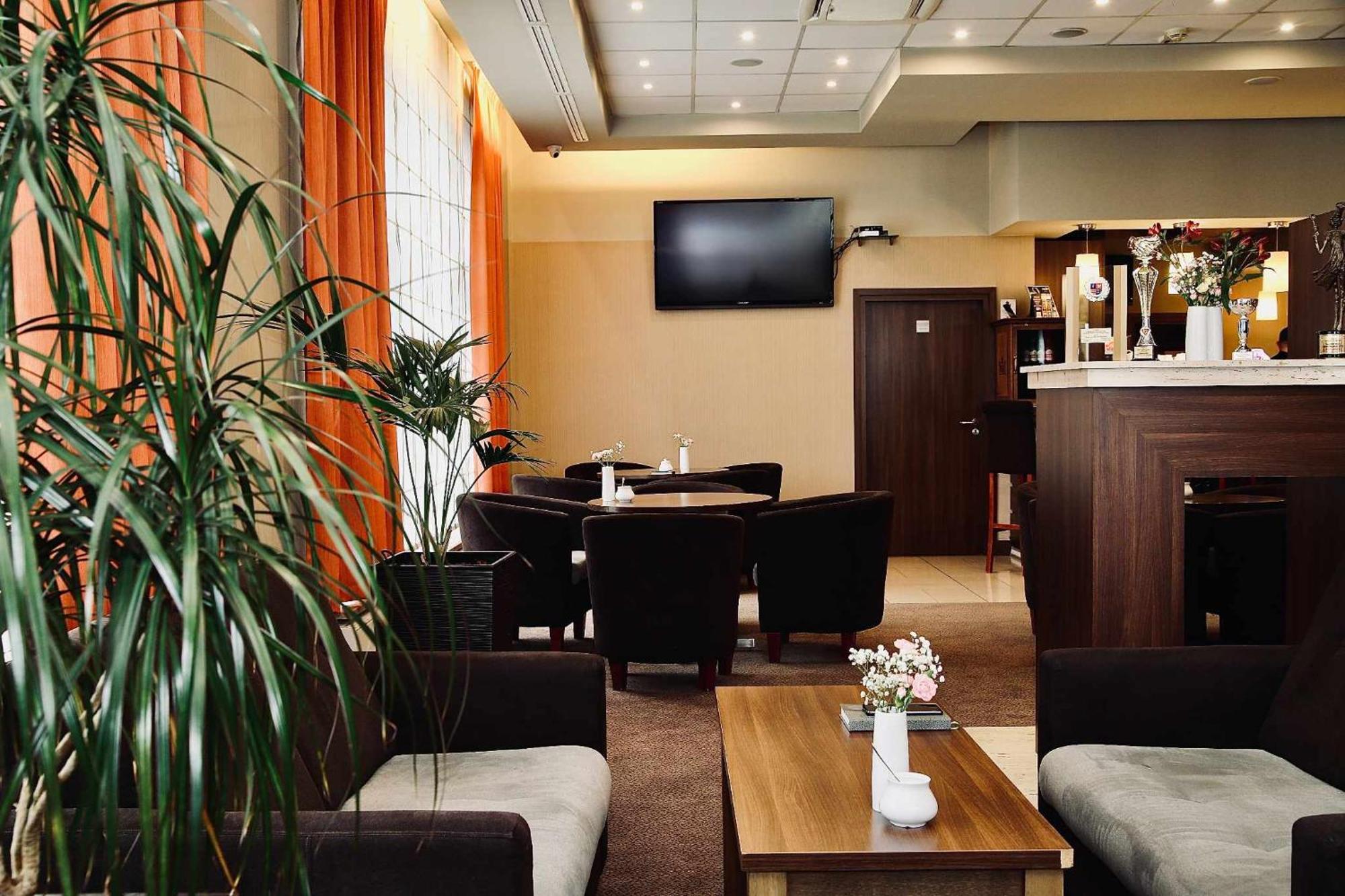 Hotel Teczowy Mlyn Kielce Ngoại thất bức ảnh
